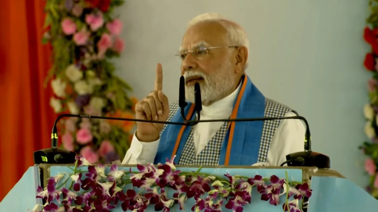 घाना के सर्वोच्च सम्मान से नवाजे गए पीएम मोदी, अफ्रीकी देश ने दी 21 तोपों की सलामी, 4 समझौते पर हस्ताक्षर