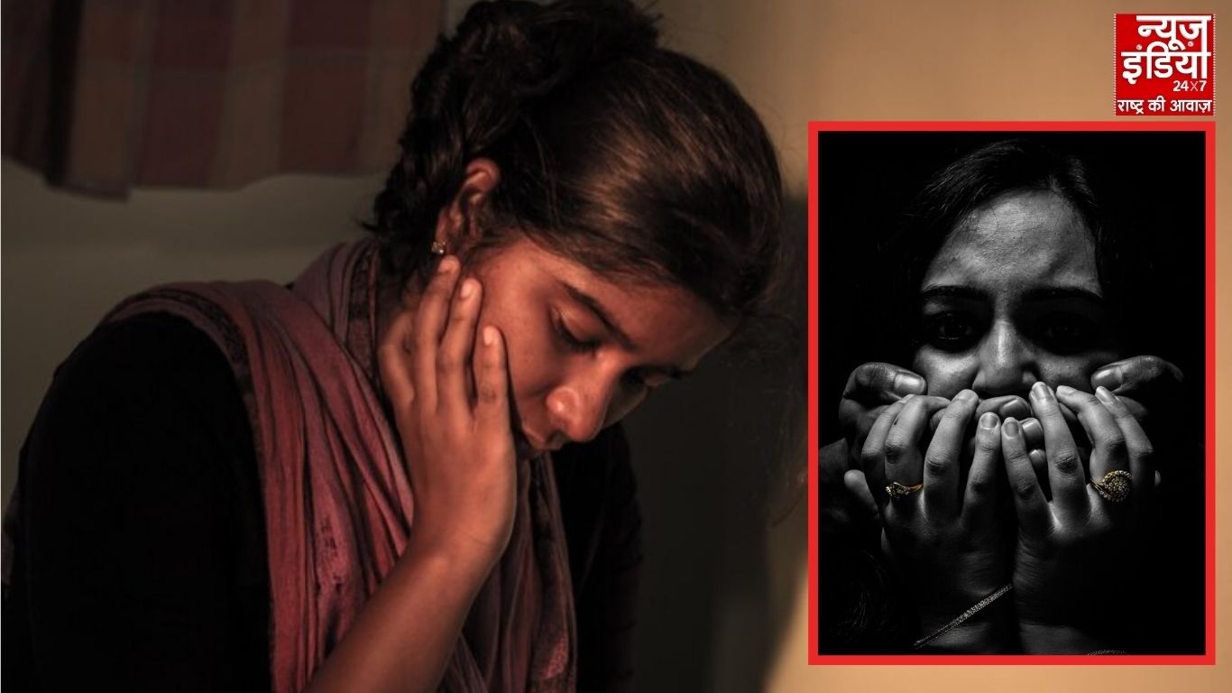 उत्तर प्रदेश के हापुड़ से बड़ी खबर : कैंटर की टक्कर से बाइक सवार चार बच्चों समेत 5 की मौत