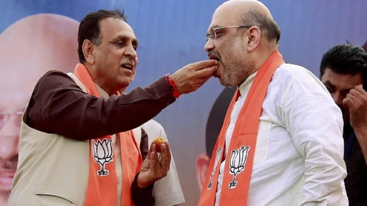 अहमदाबाद हादसे के बाद जश्न मनाने का वीडियो वायरल, AISATS ने 4 अधिकारियों को किया बर्खास्त